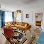 1 Bedroom Cozy In 코워브제크